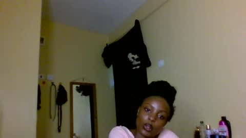 Snapshot of sexxy_daisyy chatting on October 30, 8:59 am sexxy_daisyy online show from October 30, 8:59 am