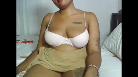 sexxybooty254 online show from December 4, 11:04 pm