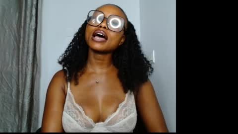 Sexy blackgirl2 online show from January 5, 5:27 pm