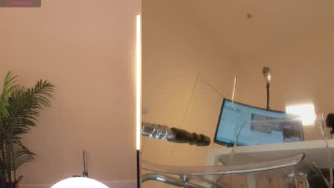 Lina online show from September 30, 12:10 am