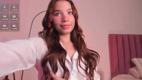 Snapshot of sexy_dreams19 chatting on October 6, 3:35 am My name is Keyty H. Welcome  online show from October 6, 3:35 am