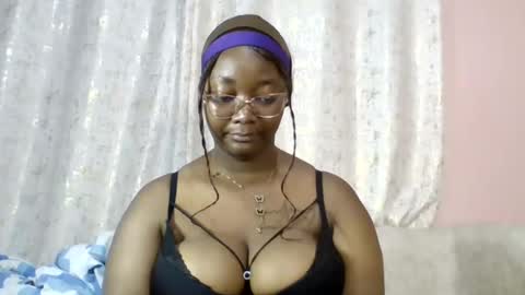 sexy_helle online show from June 19, 12:38 am