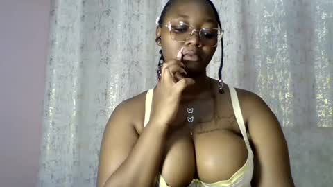 sexy_helle online show from July 27, 7:00 pm