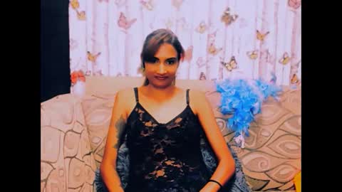 sexy_indian0009 online show from November 10, 9:17 pm