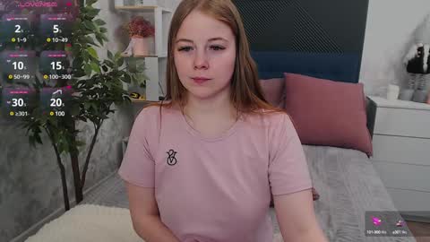 Jennifer online show from December 20, 2:59 pm