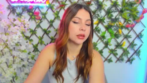 Lily online show from December 5, 2:55 am