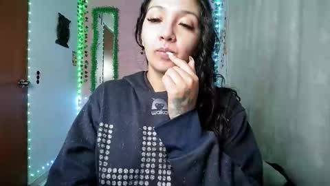 sexy lolas online show from October 6, 6:42 am