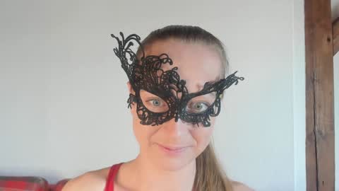 Marlen online show from January 13, 1:39 pm