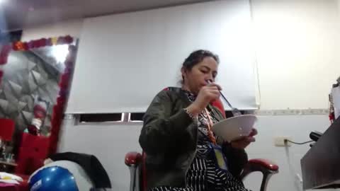 MARIPOSA online show from November 17, 12:08 pm