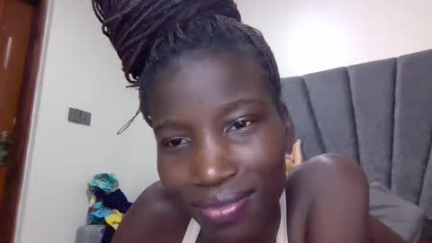 sexy_petittie online show from December 1, 3:21 pm