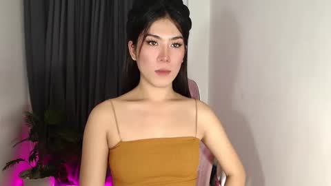 Lexie online show from October 3, 2:47 pm