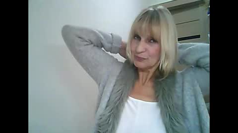 sexybabyforyou online show from December 16, 3:35 am