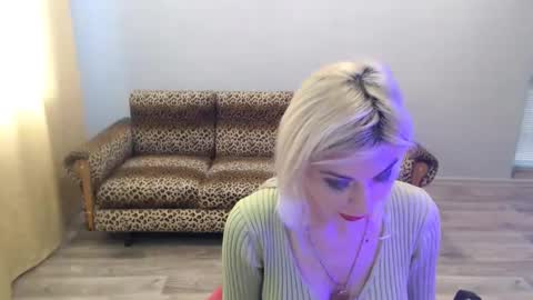 sexybeatriice online show from January 10, 7:36 am