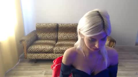 sexybeatriice online show from September 23, 7:02 am