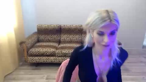 sexybeatriice online show from November 5, 7:21 am