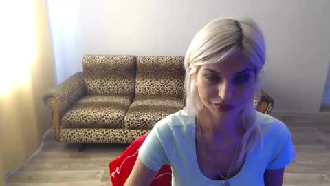 sexybeatriice online show from September 16, 6:27 am