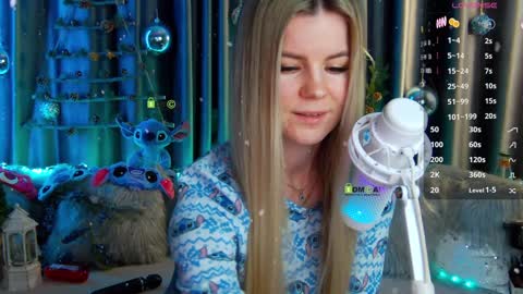 sexybountyy online show from February 2, 3:49 pm
