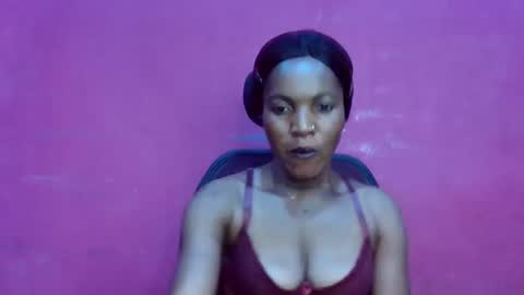 sexydoll32 online show from April 2, 10:49 pm