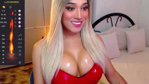 Kelly online show from November 18, 2:14 am