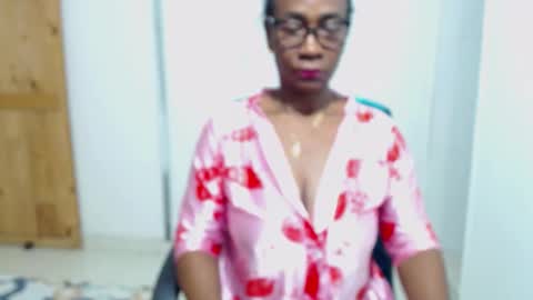 sexyhanny4u online show from November 30, 10:28 pm