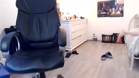 Vincent Vega online show from March 4, 5:56 pm