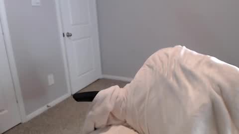 Snapshot of sexymanmk26 chatting on March 6, 1:57 pm lets go private  im ready to play pvt cum online show from March 6, 1:57 pm