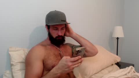 Snapshot of sexymanmk26 chatting on January 23, 2:50 pm lets go private  im ready to play pvt cum online show from January 23, 2:50 pm
