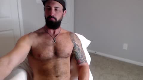 Snapshot of sexymanmk26 chatting on February 7, 1:11 pm lets go private  im ready to play pvt cum online show from February 7, 1:11 pm