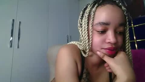 mel online show from April 7, 4:47 am