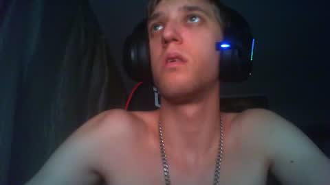 sexymen257785 online show from August 8, 6:07 pm