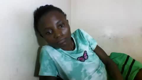 VIVIAN online show from February 20, 8:50 am