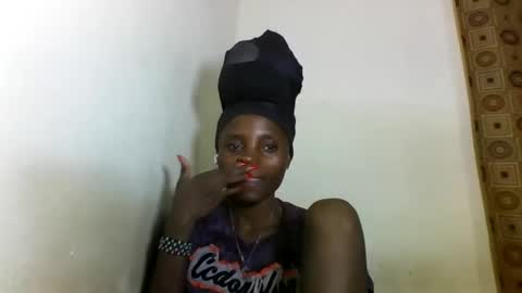 VIVIAN online show from February 18, 2:59 pm