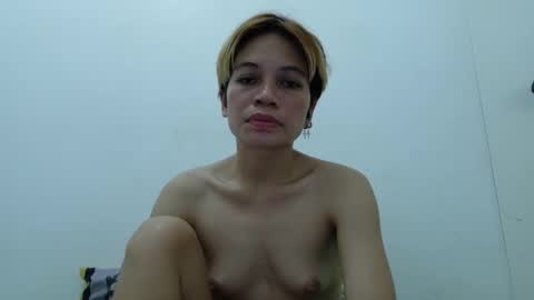 sexypinay_lyn online show from March 12, 8:01 pm