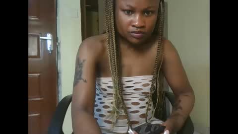 queenivy online show from November 7, 4:59 am