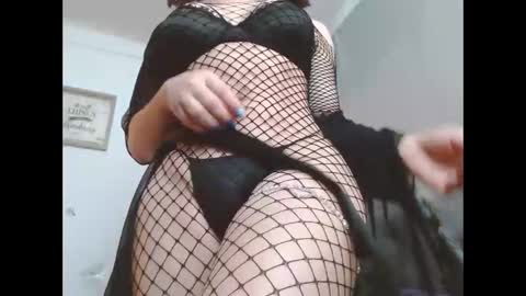 Venus Independent Model online show from February 15, 8:07 pm