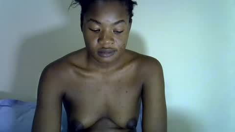 sexyshaz22 online show from July 30, 11:16 pm