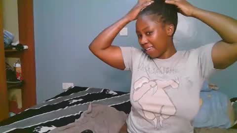 sexyshazy1 online show from April 28, 6:01 pm