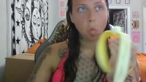 sexytatslut369 online show from July 26, 6:27 pm
