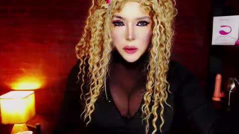 Audrey Maristela online show from November 6, 2:36 am