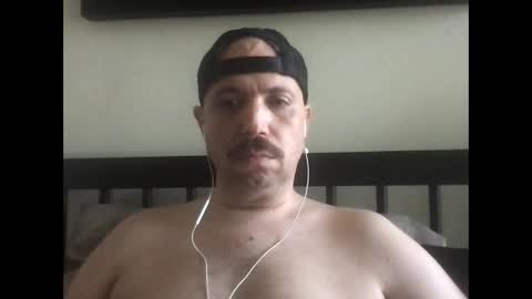 sfgiants1982 online show from September 25, 10:39 pm