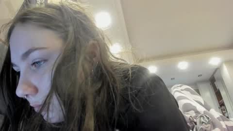 shadow_raffi online show from January 25, 11:55 am