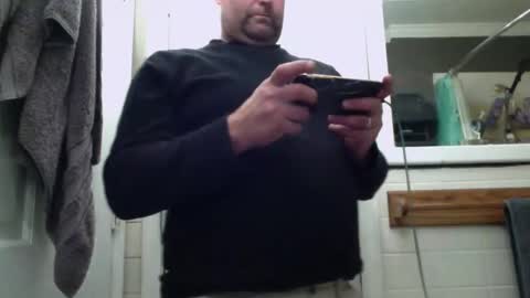 Snapshot of shadystl chatting on December 12, 8:57 am shadystl online show from December 12, 8:57 am