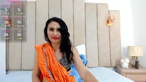 Shanily online show from July 28, 6:53 pm
