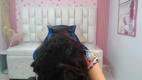 Shalon  online show from November 18, 2:42 pm