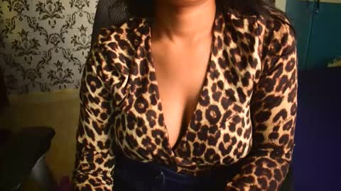 Snapshot of shanaya_indian chatting on September 20, 3:53 am shanaya indian online show from September 20, 3:53 am