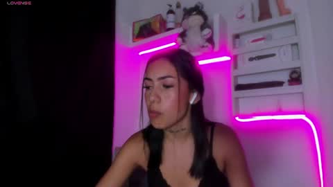 shanel_smith69 online show from July 16, 5:38 pm