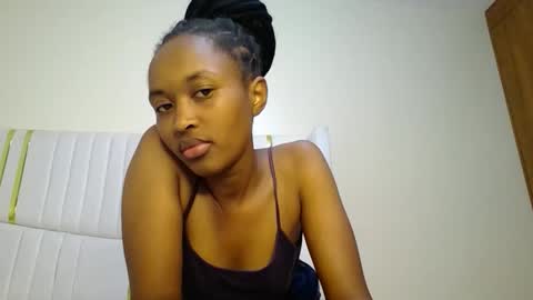 shanizz online show from February 19, 5:05 am