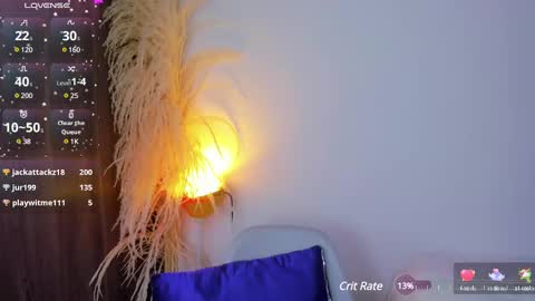 Snapshot of shannel_moss__ chatting on March 6, 12:00 am   online show from March 6, 12:00 am
