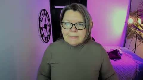 Shannon online show from March 30, 1:00 pm