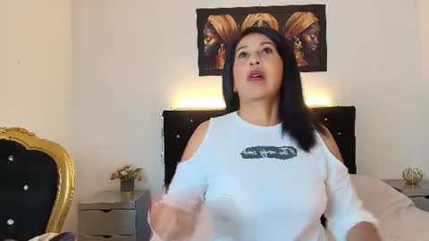  Shanon  online show from June 12, 8:19 pm